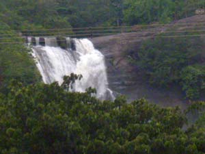 Kutralam Kutralam