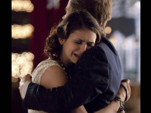 அழுவது போல கனவு 