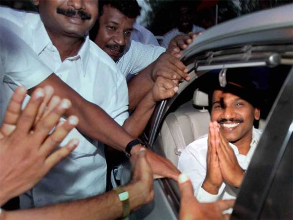 மக்களிடம் சென்ற பேட்டி