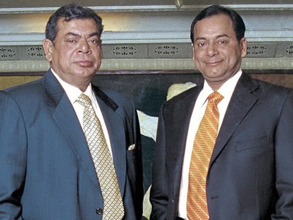 சசி மற்றும் ரவி ரூயா