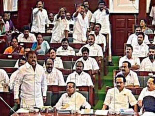 சட்டசபையில் நாக்கைத் துருத்தி ..