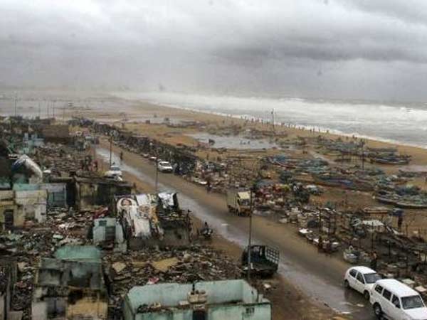 அது சரி, நிலமா, நீலமா...?