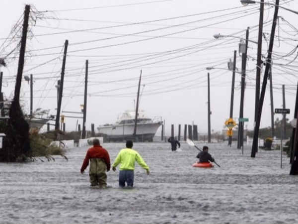 நபிகளை இழிவுபடுத்தியா படம் எடுக்கிறீர்கள்?