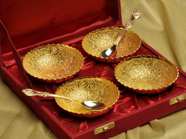 ரூ. 3,200 கோடி to ரூ. 2,400 கோடி... ரூ. 3,200 கோடி to ரூ. 2,400 கோடி...