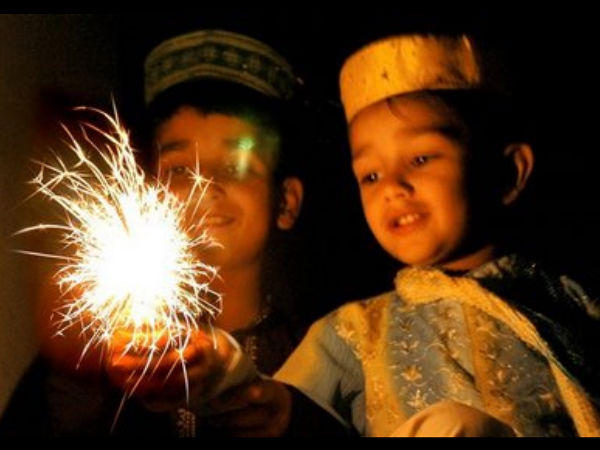 தண்ணீர் அவசியம் வேண்டும்.