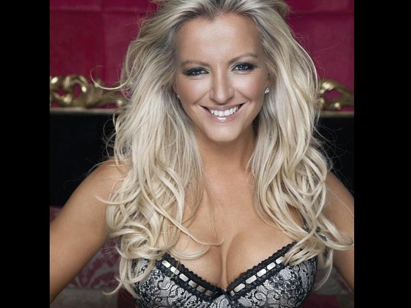 பெரிய மார்பும் கவலைதான்