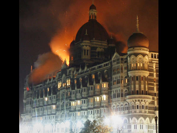 உயிரிழந்தவர்களுக்கு வக்கீல்கள் பீஸ்