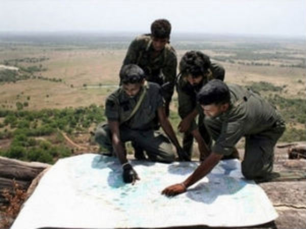 சீன எழுத்துக்களில் கோர்ட் வேர்ட்