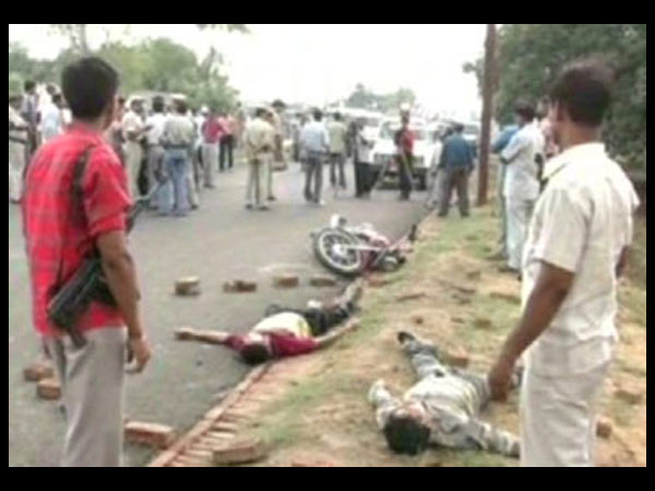 வெடிகுண்டு வீசிய ரவுடி