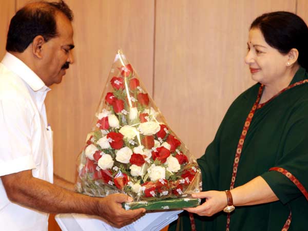 சிபிச் சக்கவர்த்தியிடம் வந்த புறா நான்