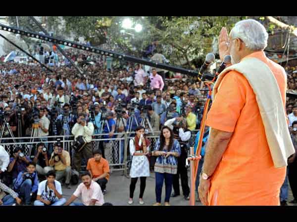 தேடி வந்த பதவிகள்