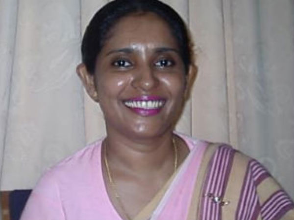 நெல்லையிலிருந்து சிங்களப் பேராசிரியை வெளியேற்றம்