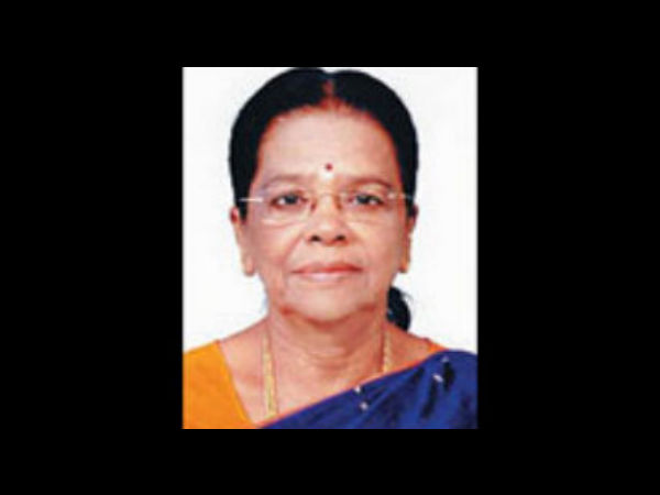 அதிமுகவில் இணைந்த தேமுதிக மகளிர் அணி செயலாளர் ரெஜினா பாப்பா!