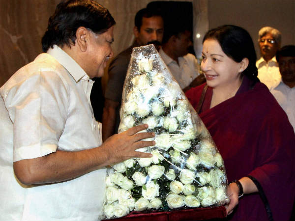 காவிரி: ஷெட்டருடன் பெங்களூரில் ஜெயலலிதா நடத்திய பேச்சுவார்த்தை தோல்வி!!