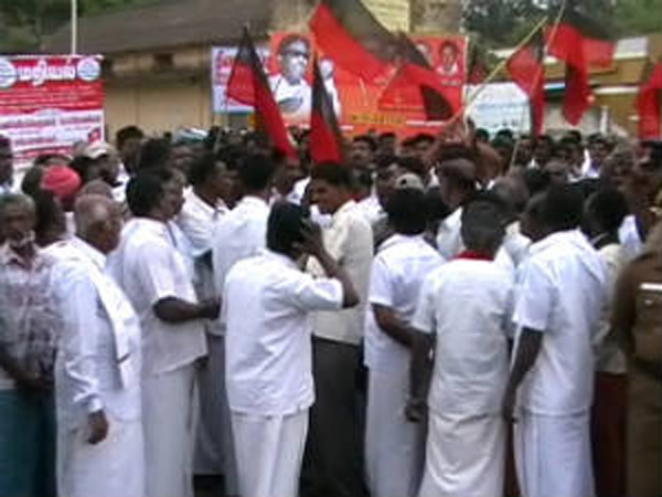 திமுக அறப்போர்: சென்னையில் கருணாநிதி, குஷ்பு பங்கேற்பு!