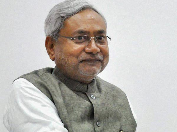 சில பசு மாடு...பழைய டிவி பெட்டி