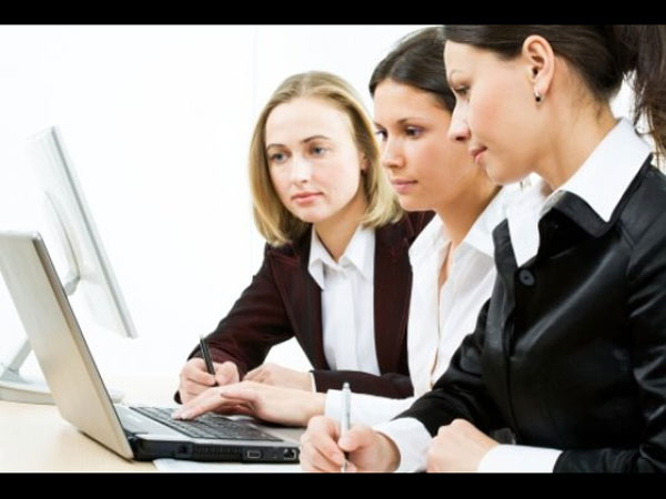 ஐடி ஊழியர்களிடையே பெரும் அச்சம்