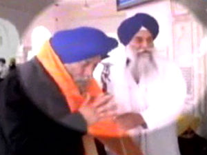 Indira Gandhi’s assassins honoured by Akal Takht Indira Gandhi’s assassins honoured by Akal Takht