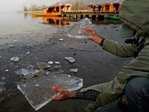 வாட்டி வதைக்கும் குளிர்