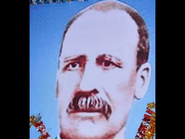 சொத்தை விற்ற பென்னி குவிக்