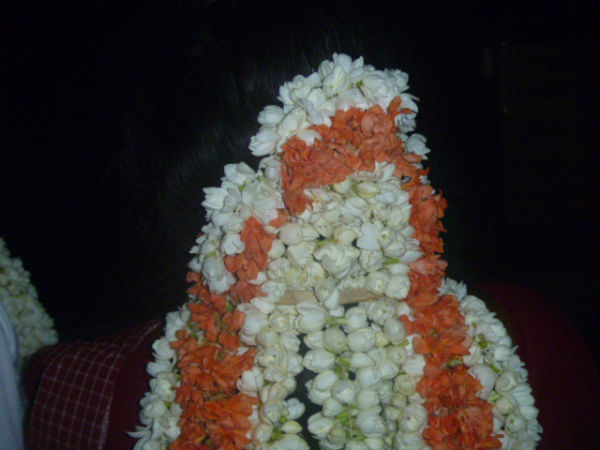 தலையில் சூட ஆர்வம்