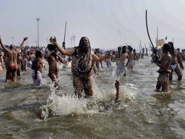 கும்பமேளா காட்சிகள்