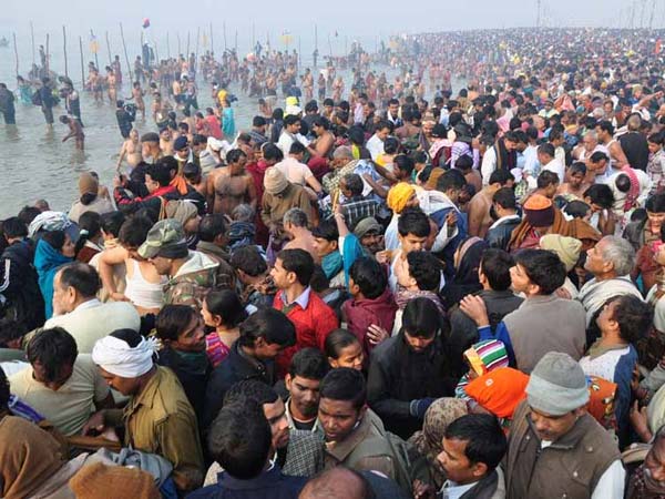 கும்பமேளா காட்சிகள்