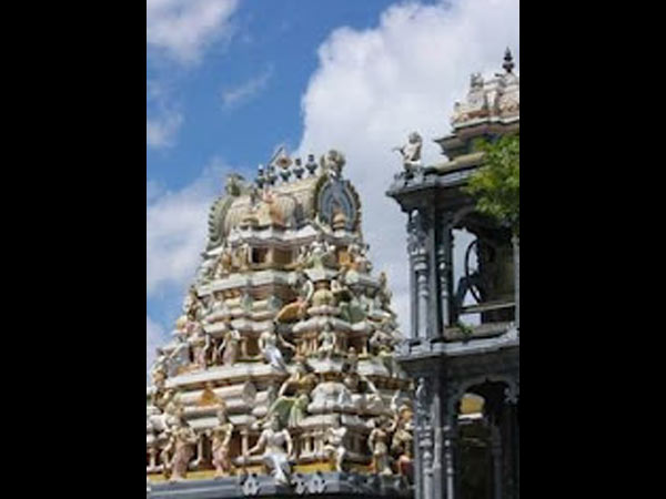 திரிகோணமலையில் 17 திரிகோணமலையில் 17