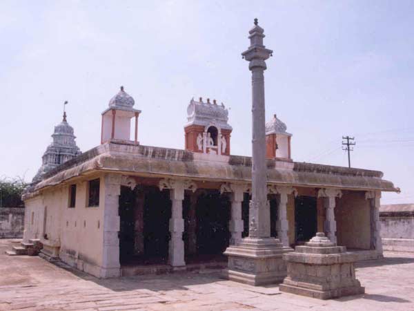 குடுகுடுப்பைக்காரரை கூப்பிடுங்கப்பா