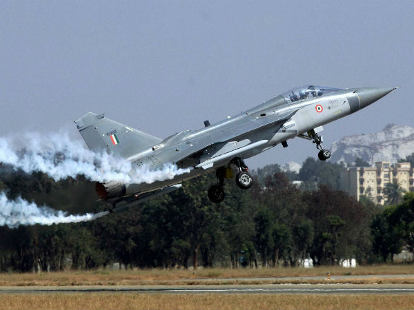 உலகின் சிறிய போர் விமானம்: