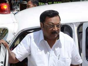Azhagiri skips DMK executive meet because of illness Azhagiri skips DMK executive meet because of illness