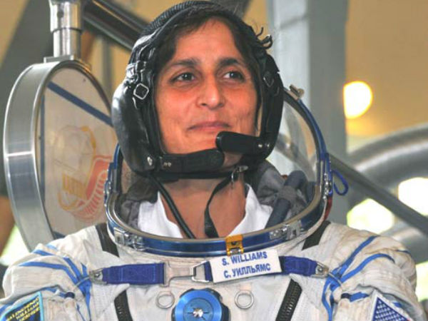 மும்பை, இறுதியில் குஜராத்