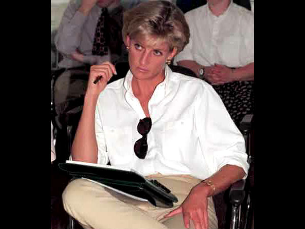 டயானாவை அடையாளம் கண்டுகொள்ளாத மக்கள்