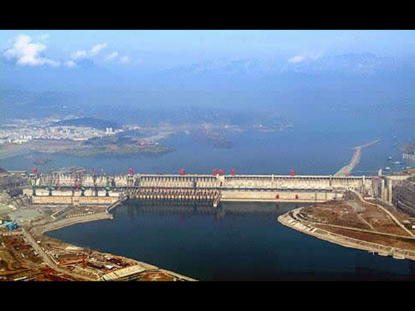 உயிர் உள்ளவரை போராடுவோம்...