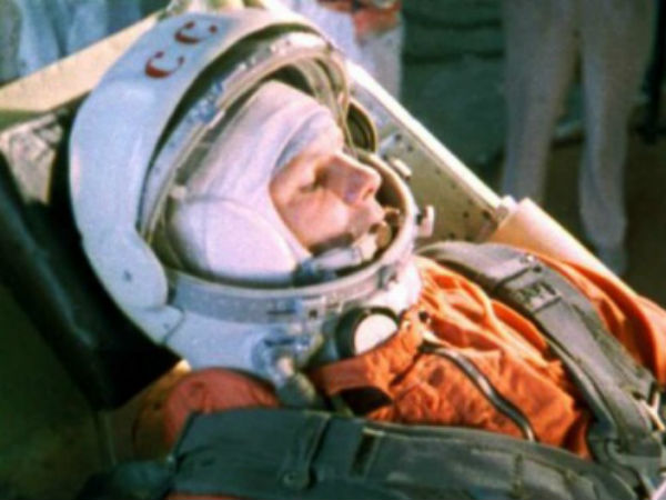 உலகை விட்டுப் பறந்தார்...