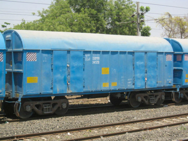 1856ல் ராயபுரம்-வாலாஜா நகர் சென்ற ரயில்