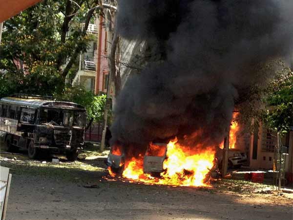 நேற்று பாஜக அலுவலகம் அருகே குண்டுவெடிப்பு