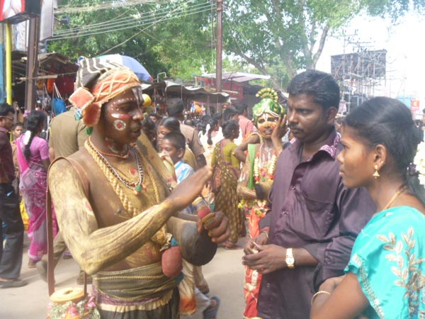 கள்ளழகரிடம் குறி