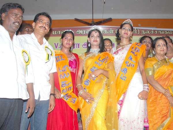 ஆந்திராவைச் சேர்ந்த அனுஷ்கா ஆந்திராவைச் சேர்ந்த அனுஷ்கா