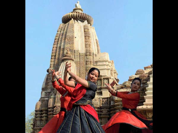 நடனம் நாட்டின் குறியீடு...