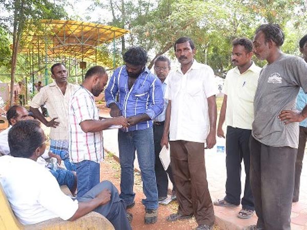 Angaditheru actor in signature campaign against sterlite Angaditheru actor in signature campaign against sterlite