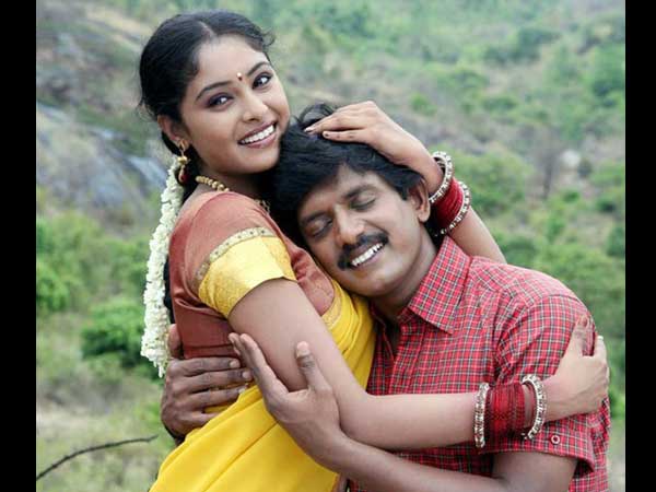 சின்ன அணைப்பு.. பெரிய சந்தோஷம்