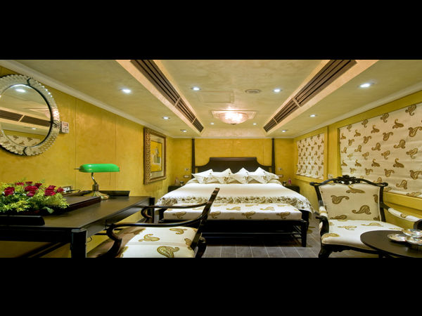 சிறப்பு ரயில் பெட்டிகள்...