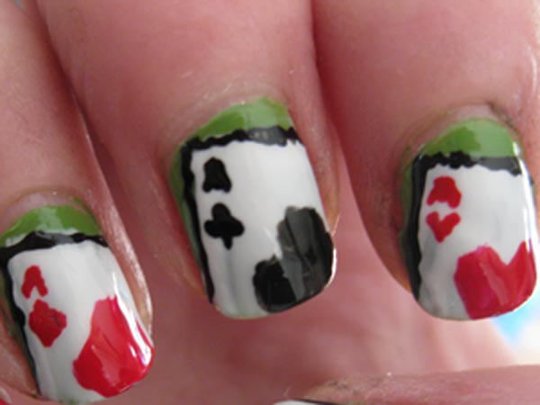 சீட்டுக்கட்டு ராஜா...