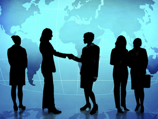 மெல்லக் குறைந்த அவுட் சோர்சிங் துறை