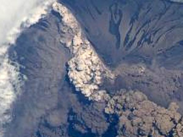 எரிமலைத் துகள்கள்