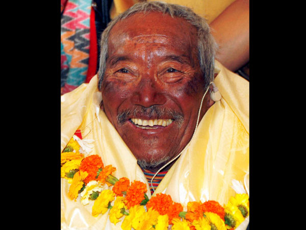 வயது தடையல்ல