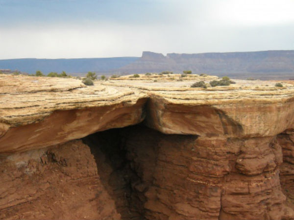 நகர்ந்த கற்கள்...