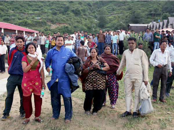 சொந்த ஊர் திரும்பினர்