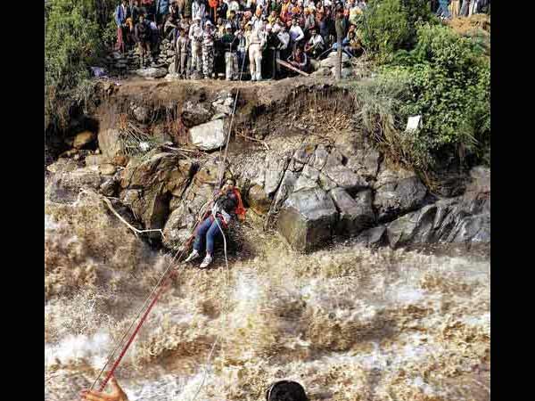 பத்ரிநாத்தில் இன்னும் தவிக்கும் 70,000 பேர்